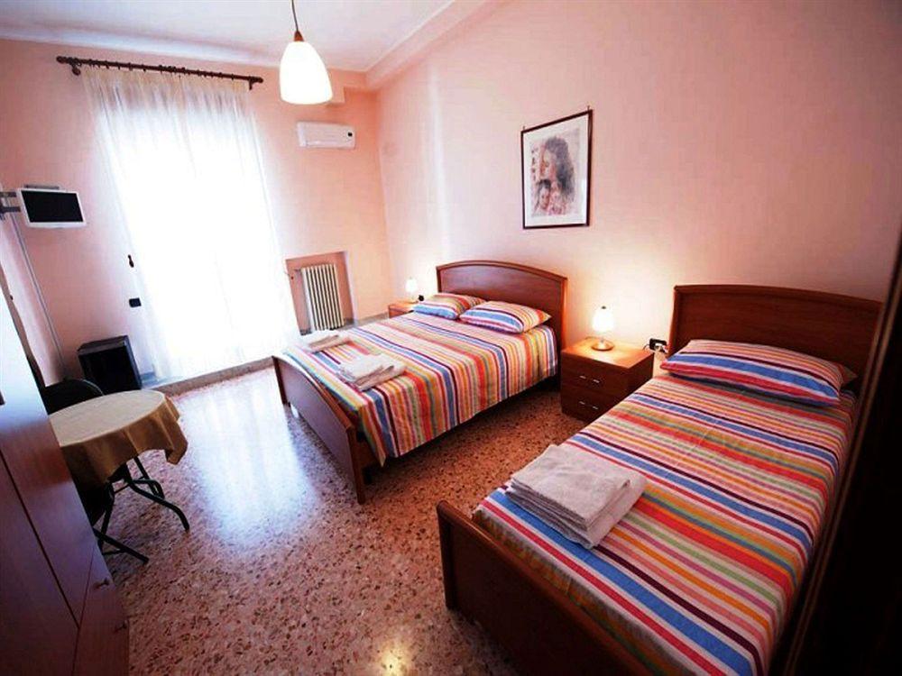 B&B Piazza 300Mila Lecce Ngoại thất bức ảnh
