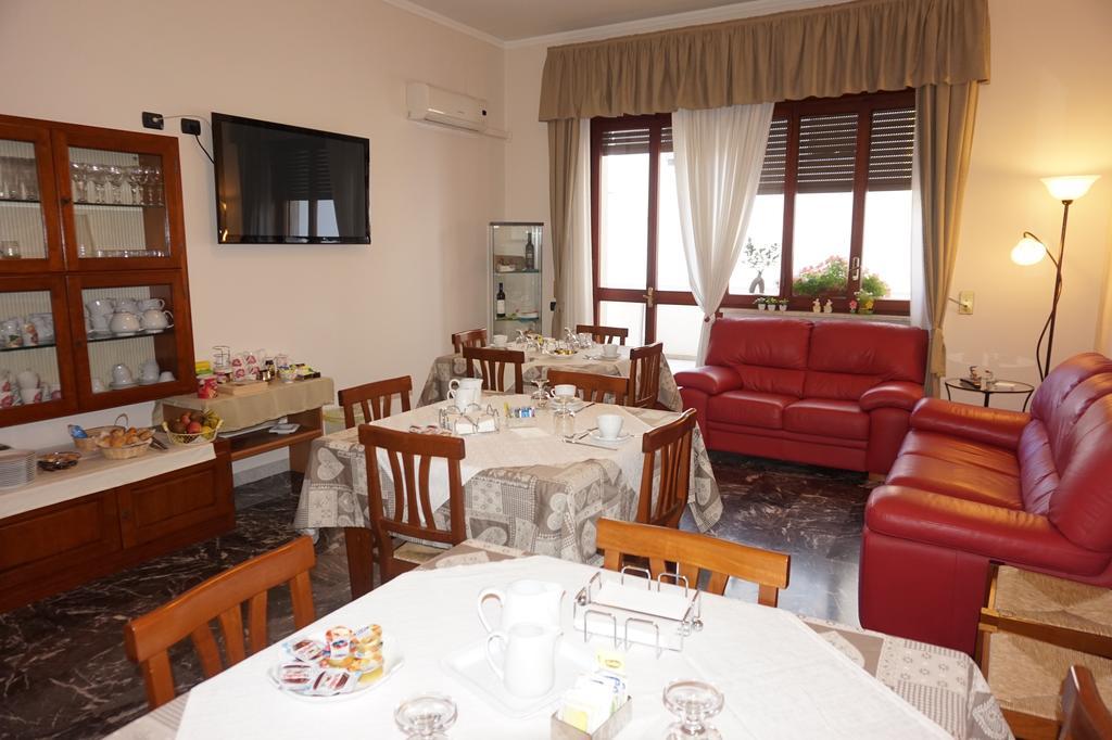 B&B Piazza 300Mila Lecce Ngoại thất bức ảnh