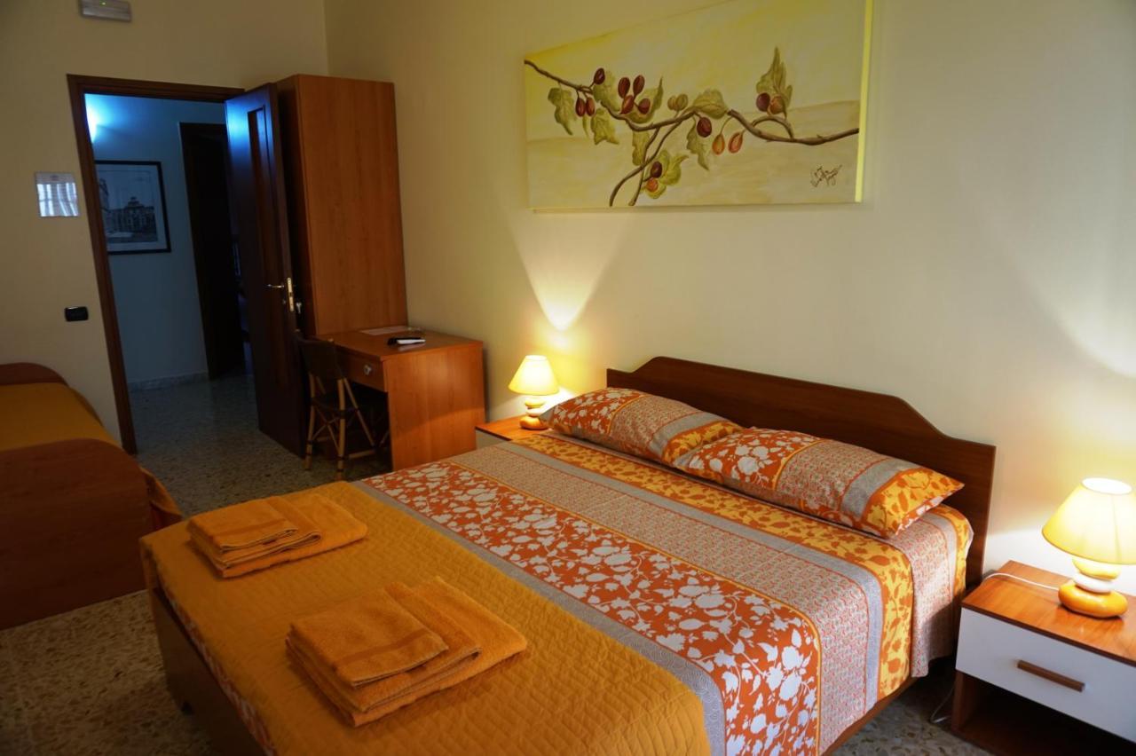 B&B Piazza 300Mila Lecce Ngoại thất bức ảnh